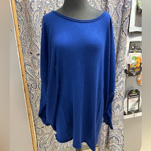 PLANET Long Length Sweater - Picture 1 of 3